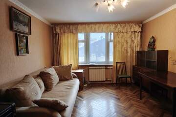 2-к квартира, 50 м², 3/10 эт.